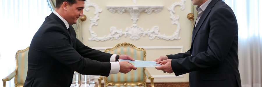 تقدیم استوارنامه سفیر ترکمنستان