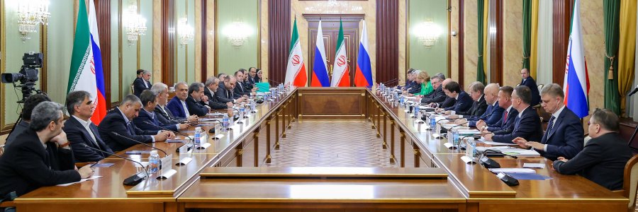 دیدار دکتر پزشکیان و نخست وزیر روسیه