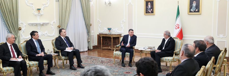 دکتر پزشکیان: مشترکات فرهنگی و تاریخی ایران و تاجیکستان بستر مناسبی برای تعمیق روابط فیمابین است/ قاهر رسول‌زاده: تاجیکستان مصمم به اجرای توافقات با ایران است