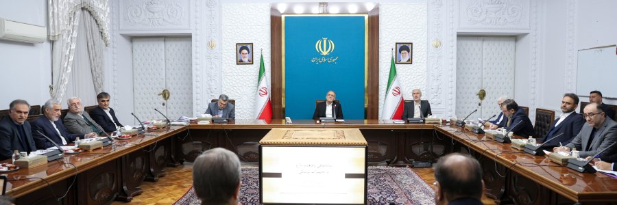 هدف دولت این است که دغدغه مردم عادی برای دریافت خدمات درمانی با کیفیت و کم هزینه را مرتفع کند
