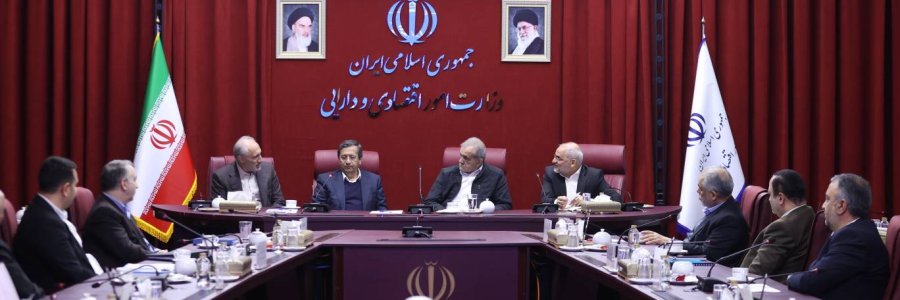 سیاستگذاری‌های اقتصادی در شورای‌عالی هماهنگی اقتصادی اتخاذ شده و مقصر جلوه دادن یک نفر بی‌انصافی است
