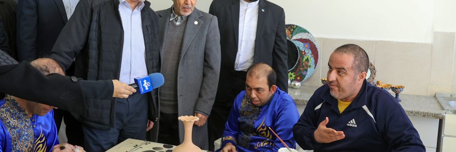 بازدید دکتر پزشکیان از مرکز خیریه و نیکوکاری ریحانه‌ اسلامشهر