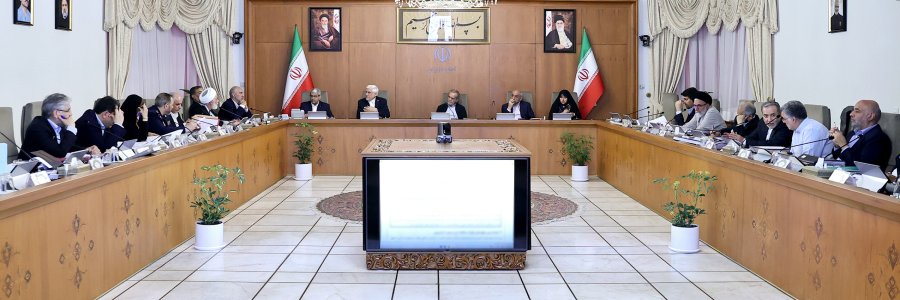 مرور کارنامه نوروزی دولت و تحقق هدفگذاری پویش «نه به تصادف»/ تصویب چند آیین نامه اجرایی از برنامه هفتم توسعه
