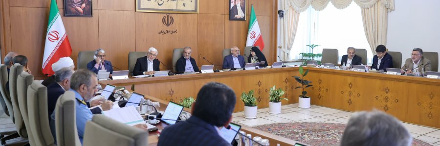 دستور دکتر پزشکیان برای تسهیل و رفع مشکلات سرمایه‌گذاران و تولیدکنندگان برق
