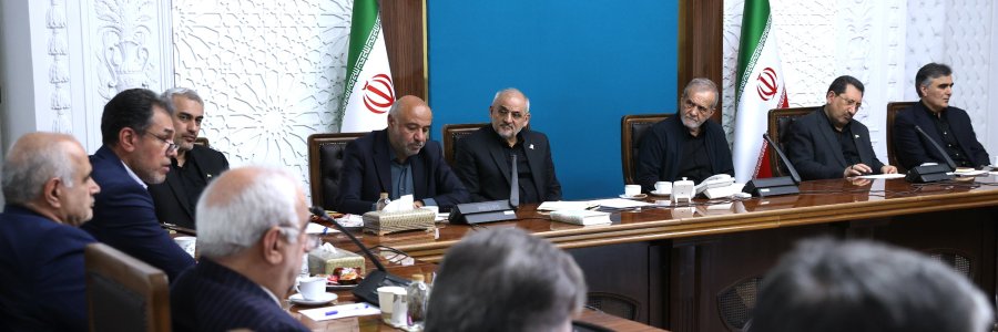 رسانه ملی و تریبون‌های رسمی نهایت دقت را در حفظ همبستگی ملی داشته باشند
