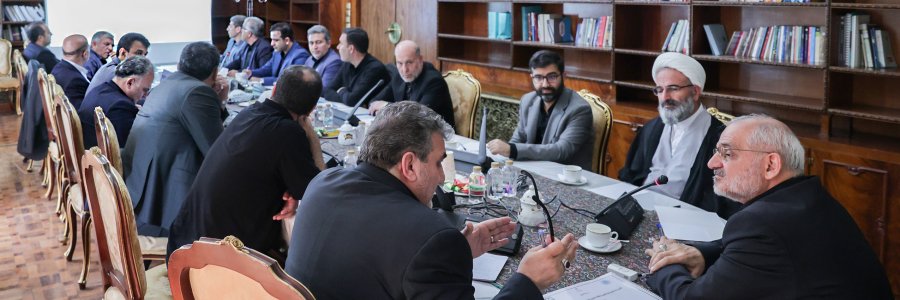جلسه بررسی راهکارهای رفع ناترازی انرژی استان سمنان با حضور دکتر حاجی میرزایی
