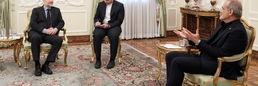 توسعه روابط با همه کشورها در چارچوب احترام متقابل و تأمین منافع مشترک از اصول اساسی سیاست ایران است
