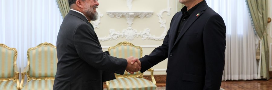 دریافت استوارنامه سفیر جدید برزیل