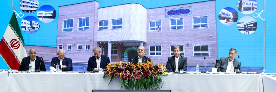 اگر تهدیدهای خارجی ما را نگران نمی‌کند به دلیل تکیه بر انسجام و اراده جمعی مردم است