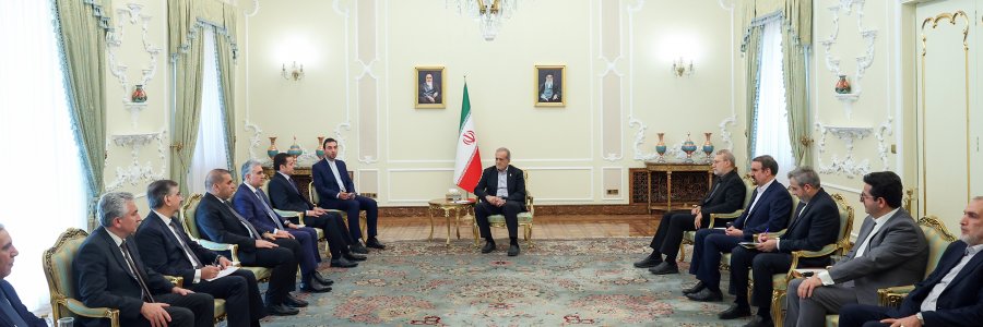 اتصال شبکه حمل‌ونقل ریلی ایران و عراق از مهم‌ترین محورهای همکاری‌های فیمابین است
