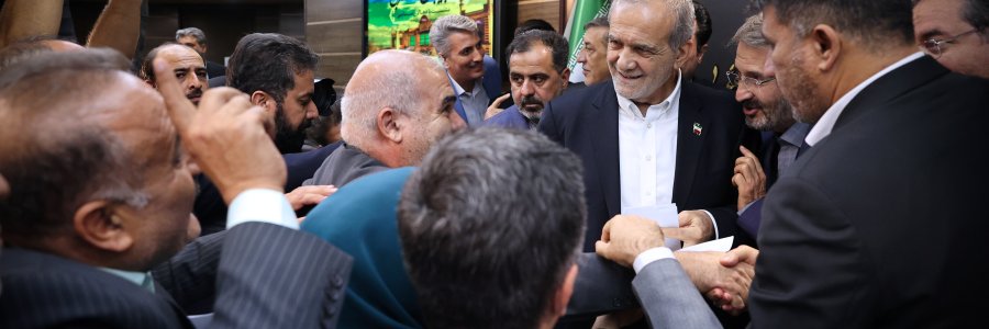 نشست با فعالان سیاسی آذربایجان غربی