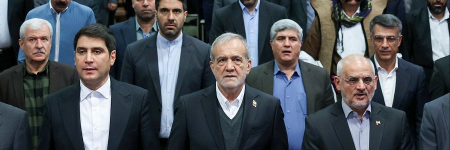 نشست با فرهیختگان و فعالان اجتماعی و فرهنگی استان کردستان