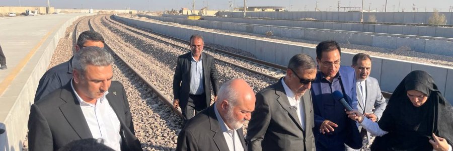 بازدید معاون اجرایی رئیس‌جمهور از پایانه مرزی ریلی شلمچه / تأکید بر تسریع اتصال ریلی ایران و عراق