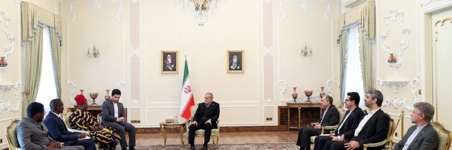 اولویت دولت چهاردهم، توسعه مناسبات اقتصادی با دیگر کشورها است