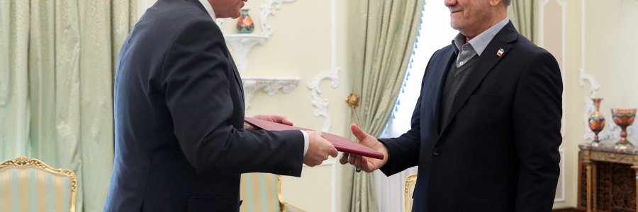 تقدیم استوارنامه سفیر اتریش