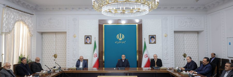 بنا داریم یک بار برای همیشه مسئله ارز و رانت و فساد در توزیع منابع ارزی را حل کنیم/ تاکید بر عزم دولت برای تقویت و افزایش تولید مواد اولیه محصولات در بخش صنایع و کشاورزی

