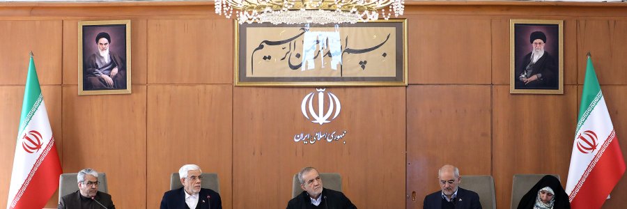 بی توجهی به اقشار آسیب‌پذیر جامعه از عوامل مهم بروز نارضایتی‌ها است/ غفلت از ضعف ها و کوچک انگاری نقاط منفی درون ساختاری زمینه‌ساز نفوذ دشمنان است/ تاکید بر ضرورت روشنگری و اقناع عمومی در خصوص ماهیت حوادث اخیر در کشور