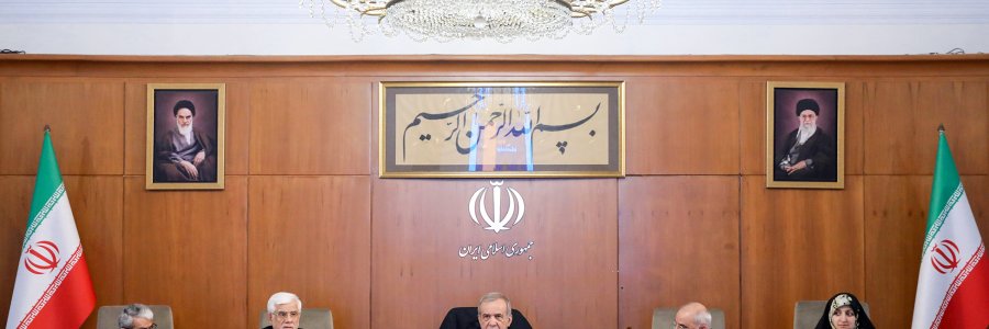 تأکید دکتر پزشکیان بر رعایت مصالح و منافع ملی در اظهارنظرهای مرتبط با مذاکرات هسته‌ای/ افزایش عیدی کارکنان با تصویب هیئت دولت 

