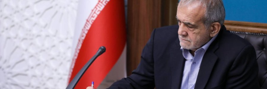 رئيس الجمهورية يشكر الشعب الايراني على حضوره الحاشد والمسؤول في مسيرات ذكرى انتصار الثورة
