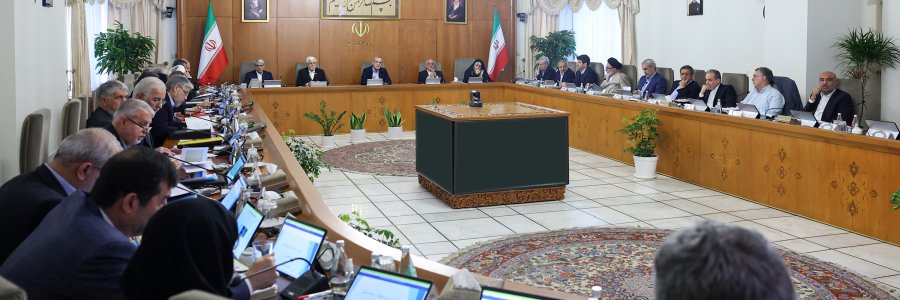 حضور هنرمندان در صحنه در فضای غبارآلود ناشی از حوادث تلخ اخیر قابل  تقدیر است/ تشدید فشارهای اقتصادی علیه کشور برای افزایش نارضایتی مردم است/ حضور حماسی مردم در راهپیمایی 22 بهمن کاری کارستان بود