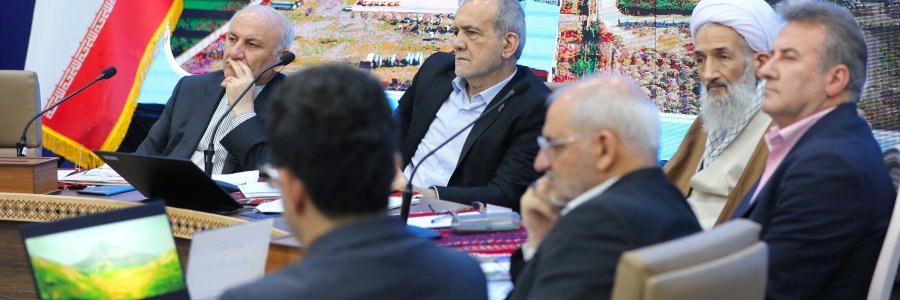 نشست با سرمایه گذاران و فعالان اقتصادی استان مازندران