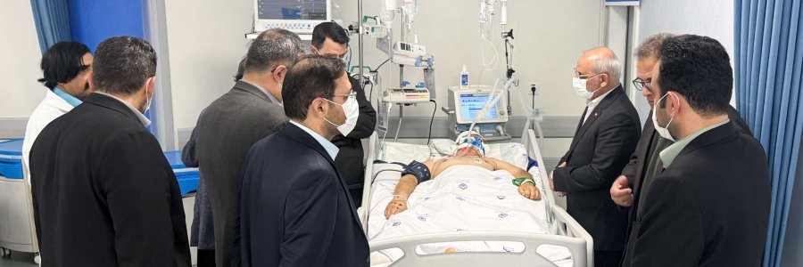 عیادت دکتر حاجی میرزایی از یکی از کارمندان حوزه روابط عمومی ریاست جمهوری
