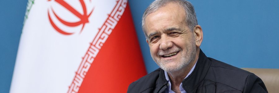 رئيس الجمهورية يهنئ منتخبي إيران للمصارعة الحرة والرومانية تتويجهما ببطولة آسيا