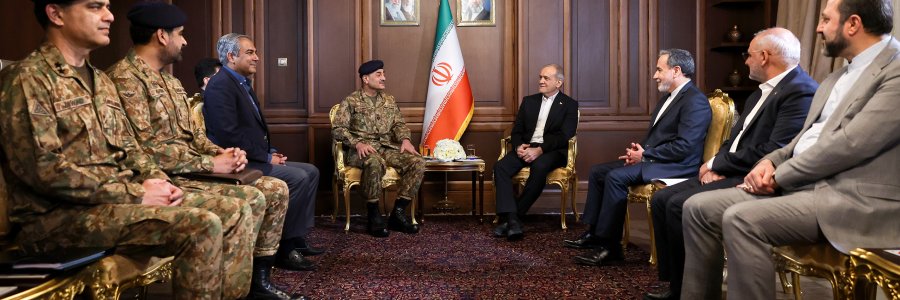 الرئيس بزشكيان يؤكد أن أمريكا لن تنتصر في حربها ضد إيران والمشير منير يعرب عن أمله في التوصل لاتفاق قريباً
