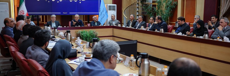 الرئيس بزشكيان يؤكد عدم الرضوخ للغطرسة والإملاءات ويعتبر التعاون الإقليمي أولوية الحكومة