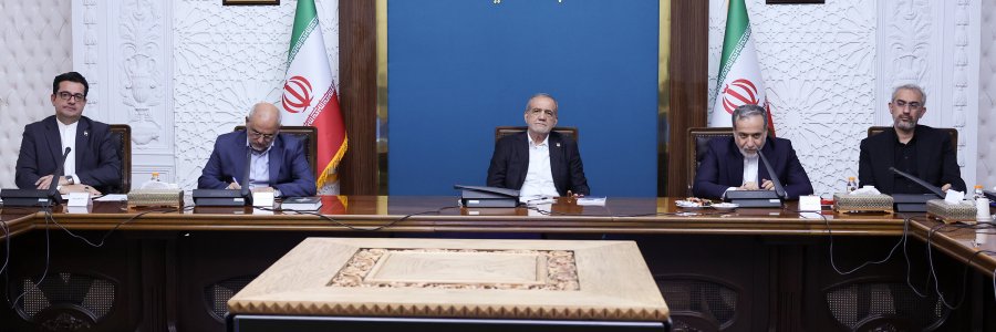 الرئيس بزشكيان يعتبر زيارة الزيدي لطهران نقطة تحول في تطوير العلاقات الاستراتيجية بين إيران والعراق
