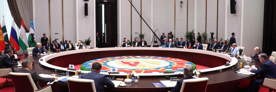 الرئيس بزشكيان يؤكد أن الأمن المستدام يتحقق بالثقة المتبادلة ويدعو منظمة شنغهاي لتعزيز التعاون الأمني والاقتصادي

