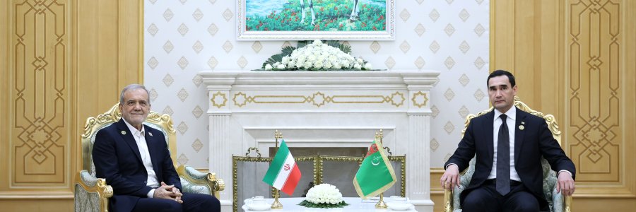 الرئيسان الإيراني والتركمانستاني يؤكدان أهمية تعزيز التعاون بين الدول المطلة على بحر قزوين
