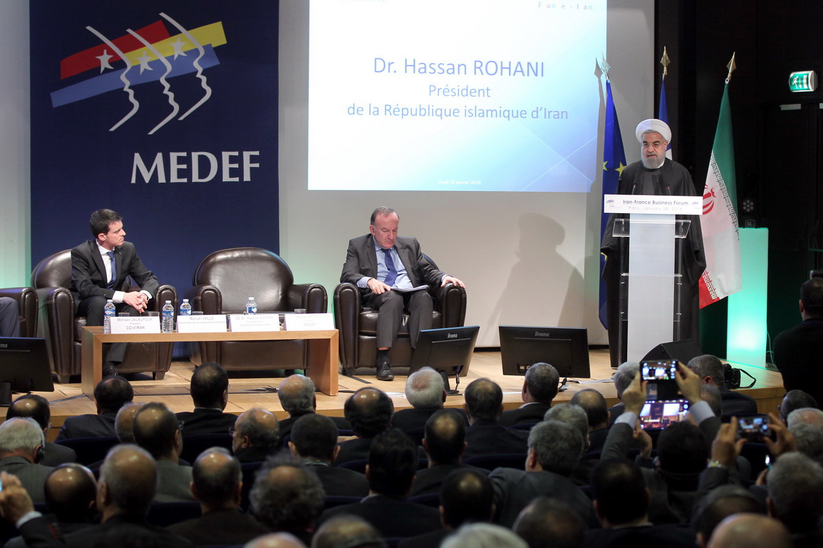 اراده سیاسی دو کشور پشتوانه همکاریهای اقتصادی میان بخش های دولتی و خصوصی است/ تحریم سیاستی شکست خورده و بی نتیجه است / نخست وزیر فرانسه: بیشترین ضرر را از تحریم ایران متحمل شدیم/ مصمم به توسعه روابط هستیم