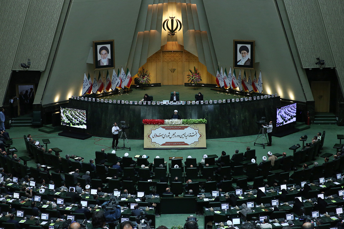 برای اشتغال و رفاه مردم و رفع فقر، راهی جز رشد و رونق اقتصادی نداریم/ اراده دولت مثل گذشته، حسن سلوک با دیگر قوا و با مجلس شورای اسلامی‌ خواهد بود