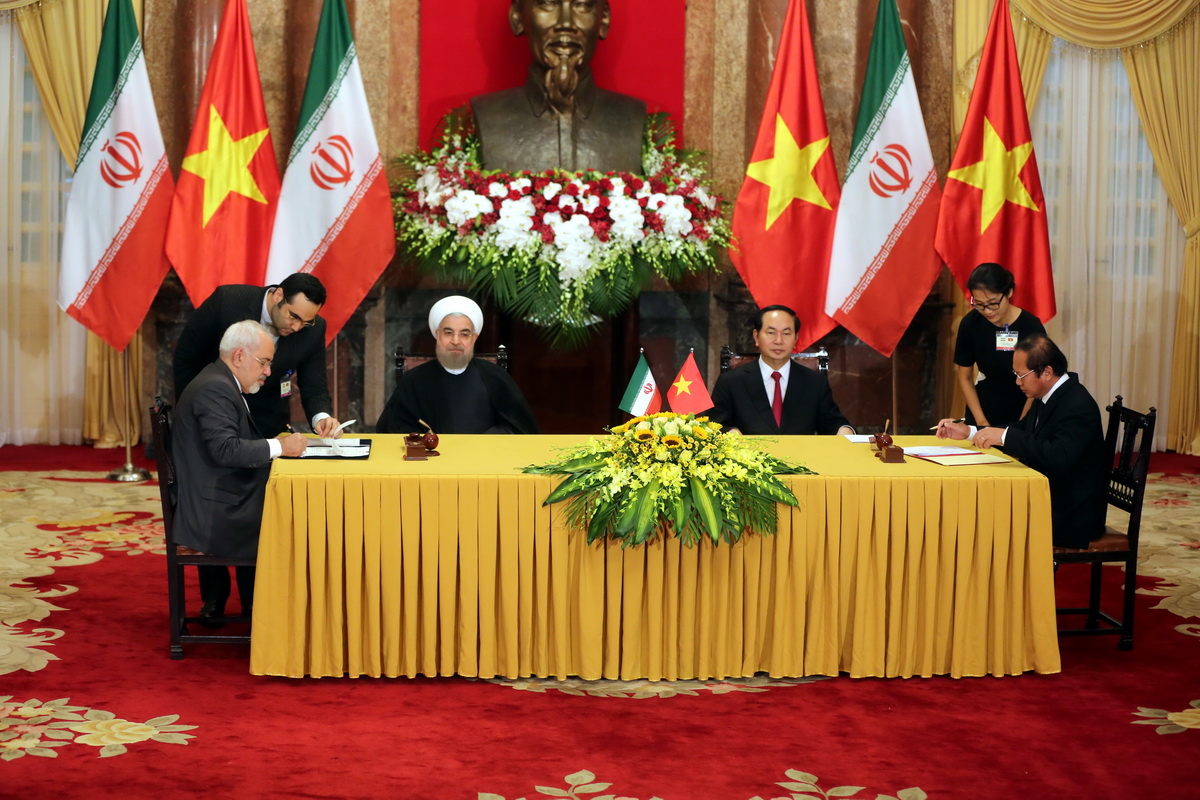 تهران و هانوی دو سند همکاری امضا کردند