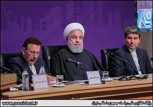 افتتاح و آغاز عملیات اجرایی 35 پروژه زیربنایی و اقتصادی در استان آذربایجان غربی

