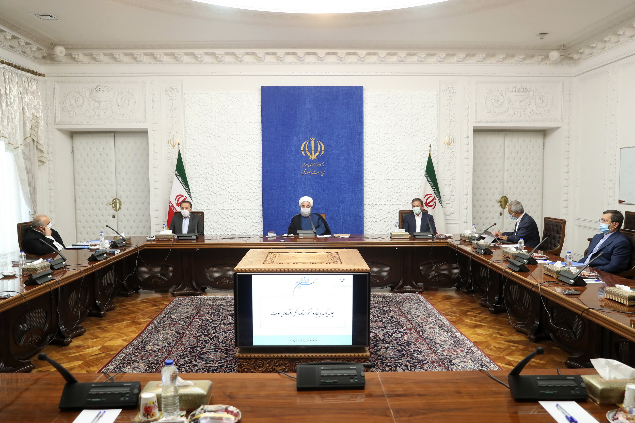 حرکت در مسیر رونق و جهش اقتصادی کشور می بایست مبتنی بر واقعیت‌ها باشد/ هدف اصلی دشمنان در تحمیل جنگ اقتصادی ایجاد هیجان زدگی و بی برنامه‌گی در مدیریت کشور است