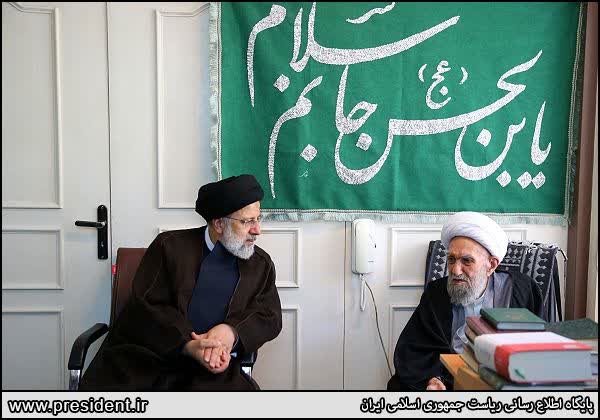 رئیس جمهور درگذشت عالم وارسته آیت‌الله ناصری را تسلیت گفت
