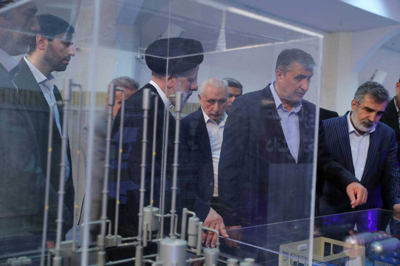 موفقیت صنعت هسته‌ای با وجود تحریم‌ها الگویی برای دیگر صنایع است/ تاکید بر ضرورت سرریزکردن دستاوردهای هسته‌ای به صنایع دیگر