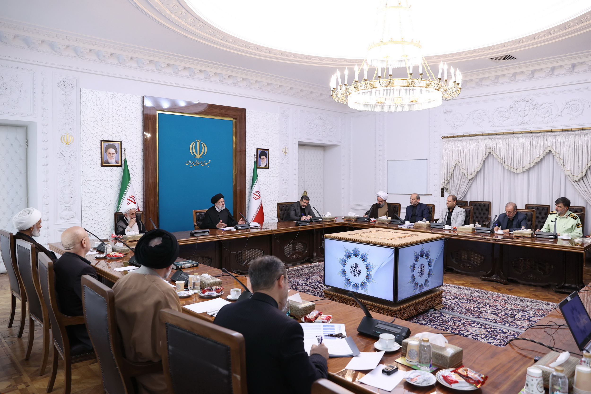 فلسفه قیام اباعبدالله زنده نگه داشتن امر به معروف و نهی از منکر و برافراشتن پرچم حقیقت برای همه عصرها و نسل‌ها بود/ برجسته‌سازی مصادیق معروف و منکر در عرصه‌های اجتماعی، سیاسی، اقتصادی و فرهنگی ضروری است/ اگر مطالبه‌گری برای اجرای معروف و یا نهی از منکر بدون توجه به آداب آن باشد مشکل‌آفرین خواهد شد
