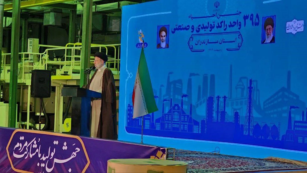 امیدوارم با میدان دادن بیشتر به بخش خصوصی و تعاونی به کارنامه قابل قبولی در راستای جهش تولید دست یابیم/ احیای واحدهای تولیدی مایه امیدواری دوستداران و ناامیدی دشمنان انقلاب است