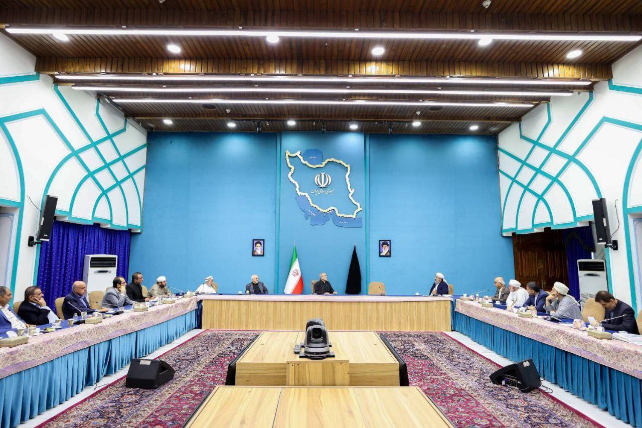 اگر با هم اختلاف داشته باشیم و نتوانیم سازگاری کنیم، هم شیعه آسیب می‌بیند و هم سنی/ نتیجه اختلافات و ناسازگاری‌ها فاصله گرفتن عامه مردم از دین خواهد بود
