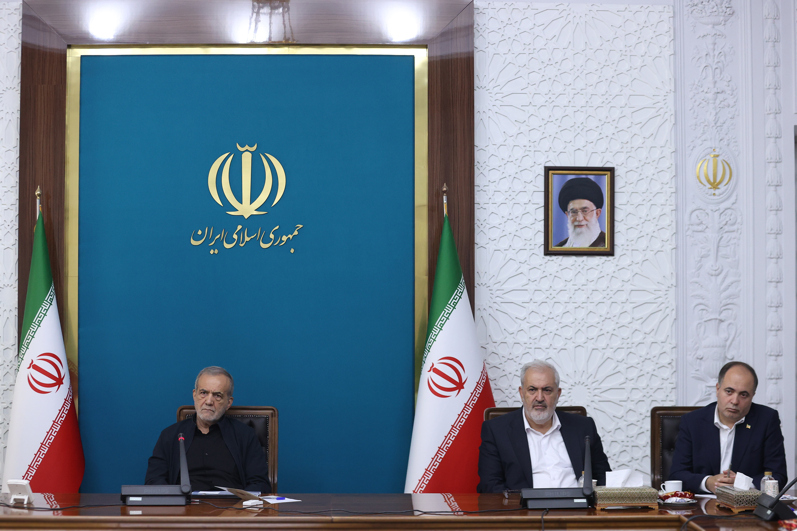 راهکارهای رفع چالش کم‌آبی باید ریشه‌ای، جامع و منطقه‌محور باشد/  لزوم تشکیل کارگروه‌های استانی برای تدوین راه‌حل‌های متناسب با شرایط اقلیمی/ تأکید بر ضرورت آگاهی‌بخشی فراگیر درباره وضعیت آب کشور
