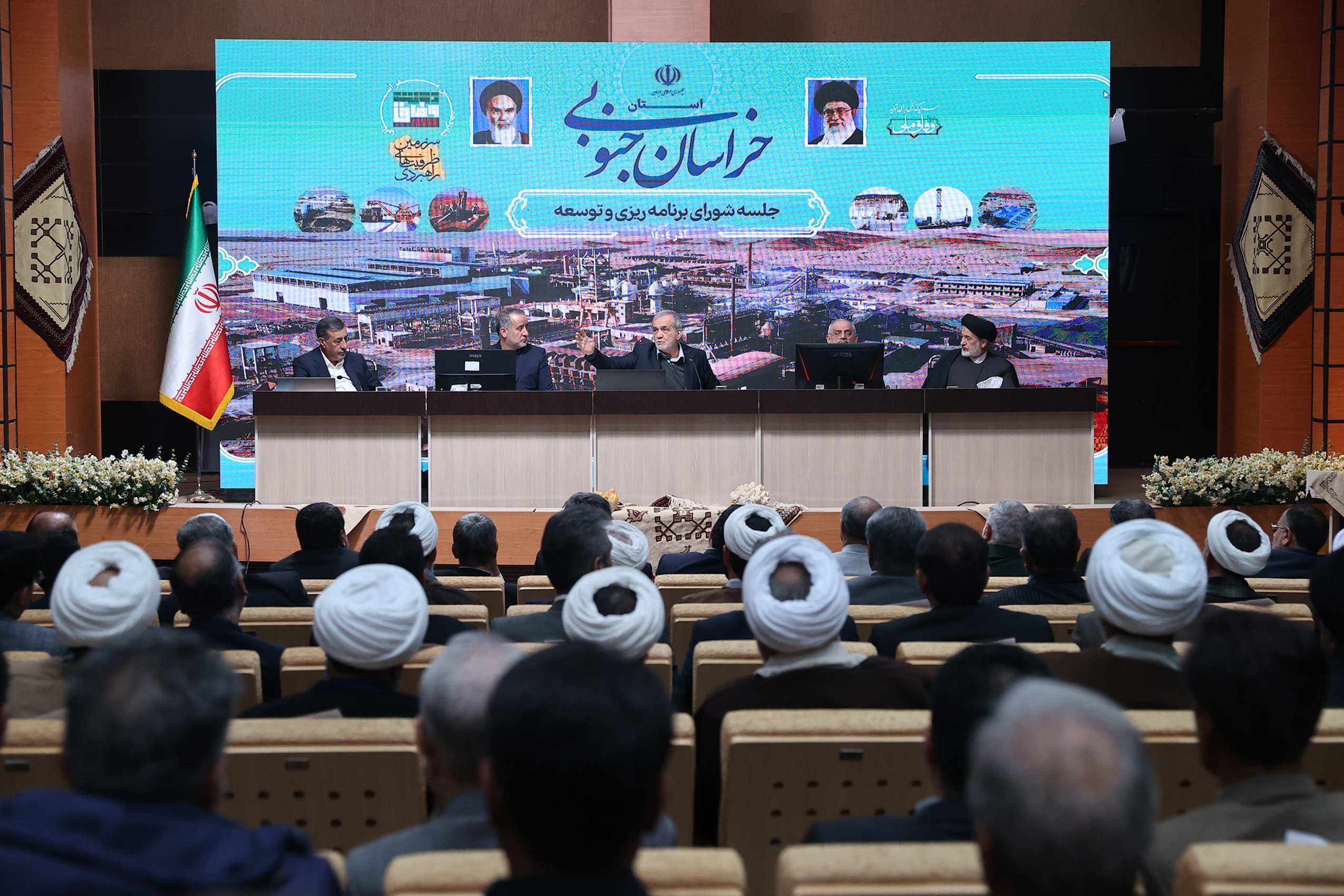 کارگزاران مامور به عدالت هستند،‌ نه سلیقه/ حق نداریم به دلیل اختلاف‌نظر از عدالت عدول کنیم
