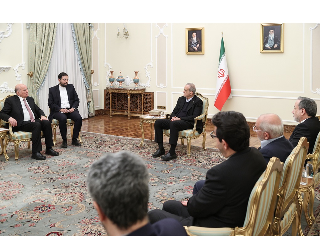 دکتر پزشکیان: روابط مستحکم و تاریخی دو ملت ایران و عراق تا به امروز پایدار بوده و پس از این نیز پایدار خواهد ماند/ تاکید بر نقش مخرب و بی‌ثبات ساز امریکا و رژیم صهیونیستی در منطقه با هدف ایجاد افتراق و جدایی میان کشورهای اسلامی