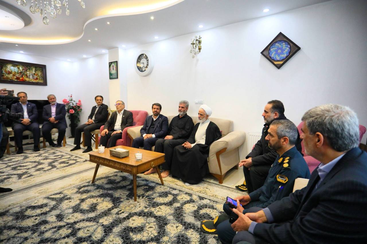 انسجام ملی و خدمت صادقانه، مهم‌ترین عامل خنثی‌سازی توطئه‌های دشمنان است