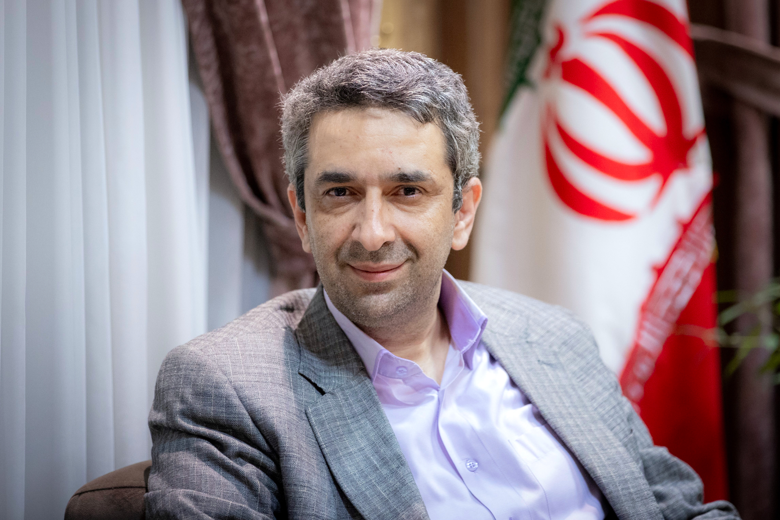 شجاعت دکتر پزشکیان را  باید در عذرخواهی از موضوعاتی با کمترین نقش و اقدامات کم‌سابقه اجرایی ارزیابی کرد/ پرداختن به انتخابات 1407 موضوع امروز نیست
