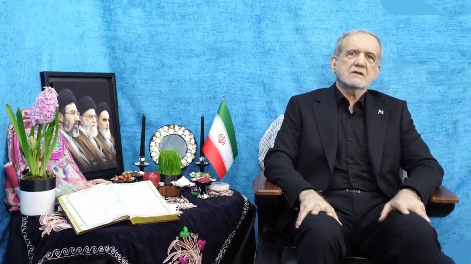 تقارن نوروز با عید فطر، فرصتی است تا با خودسازی و کنار نهادن کینه‌ها، ایران را از طوفان بحران‌ها سربلند خارج کنیم/ انتخاب هوشمندانه حضرت آیت‌الله مجتبی خامنه‌ای، مسیر هدایت انقلاب را با صلابت تداوم بخشید/حماسه مردم در خیابان‌ها هوش مصنوعی نیست؛ این خروش بیدار ملت ایران در دفاع از تمامیت ارضی کشور است/با تشکیل 'مجلس اسلامی خاورمیانه'، نیازی به حضور مداخله‌جویانه بیگانگان در منطقه نخواهیم داشت/ آماده حل تمامی سوءتفاهم‌ها با کشورهای همسایه هستیم/ ریشه اصلی آشوب و نسل‌کشی در منطقه، رژیم صهیونیستی است/ به مردم عزیز قول می‌دهم که دولت با تمام وجود برای عبور از ناملایمات و سختی‌ها در خدمت آنان خواهد بود
