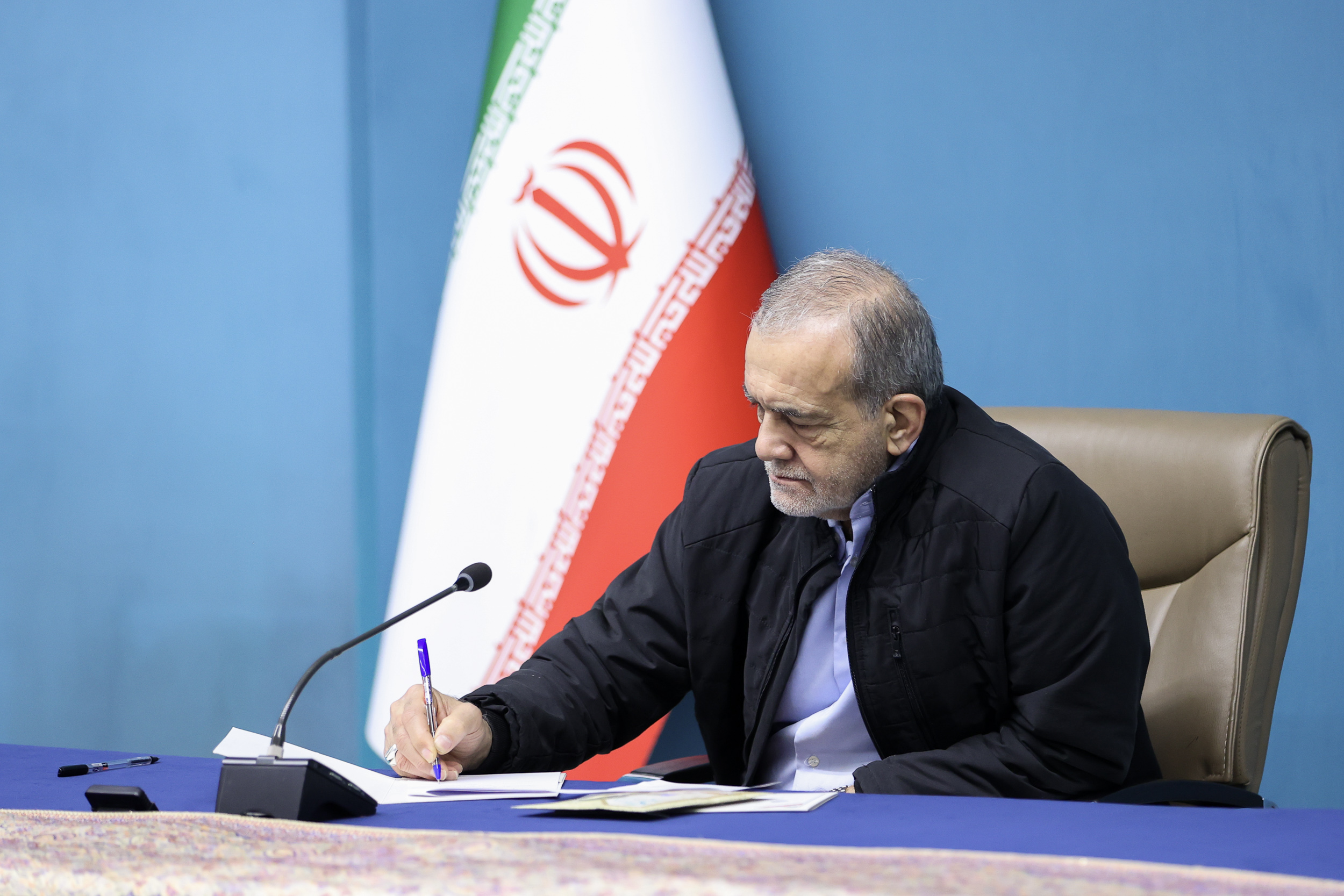 پیام تبریک دکتر پزشکیان به جانشین رئیس ستاد کل نیروهای مسلح
