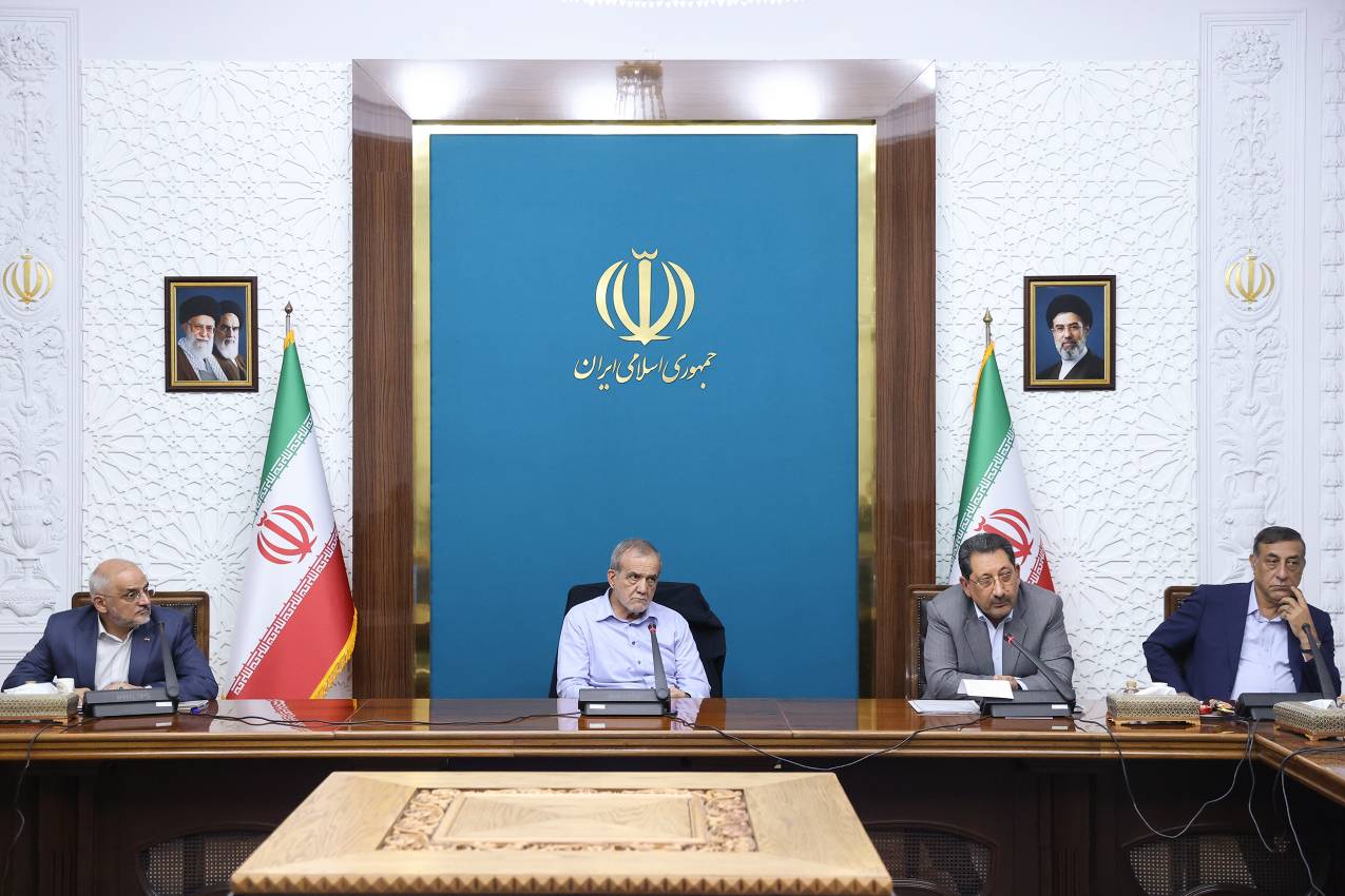 استمرار تولید ضروری است؛ اما زحمات تلاشگران صنعت برق نیز نباید نادیده گرفته شود/ تأکید بر مدیریت مصرف و افزایش بهره‌وری انرژی در صنایع/ لزوم نقش‌آفرینی بیشتر رسانه‌ها در فرهنگ‌سازی مصرف بهینه انرژی
